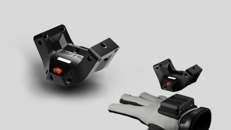 Manus представила про-трекер для SteamVR со сменной батареей
