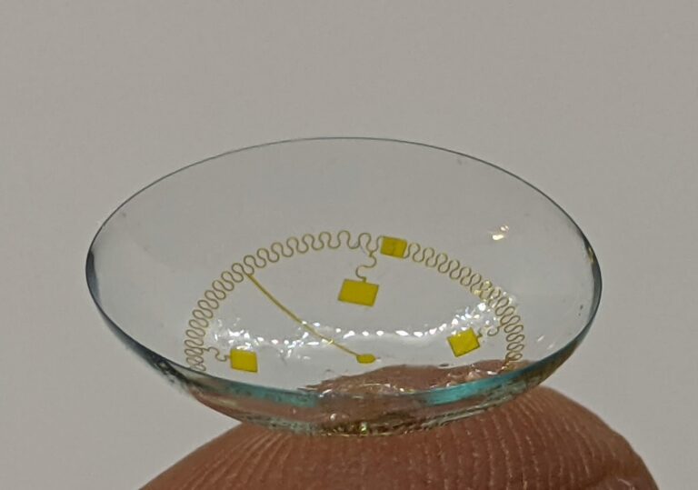 InWith Corporation показала гибкие контактные смарт-линзы