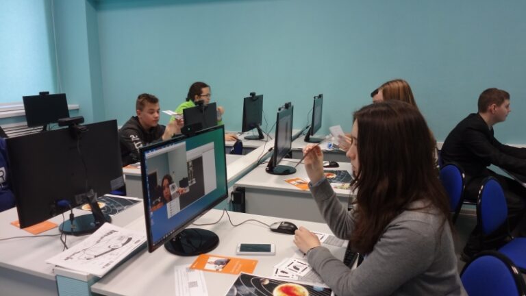 Как и на чём в Тольятти учат школьников дополненной и виртуальной реальности
