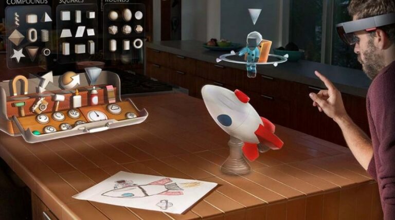 Сатья Наделла раскрыл график релиза HoloLens