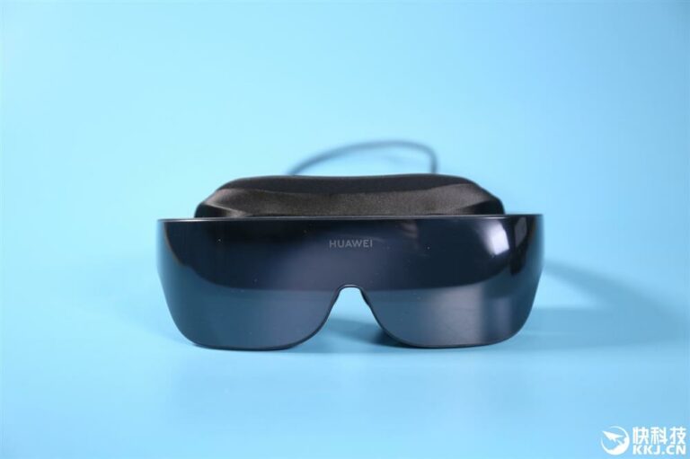 Продажи Huawei VR Glass начнутся 19 декабря