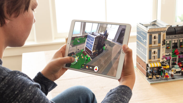 Apple представила ARKit 2.0