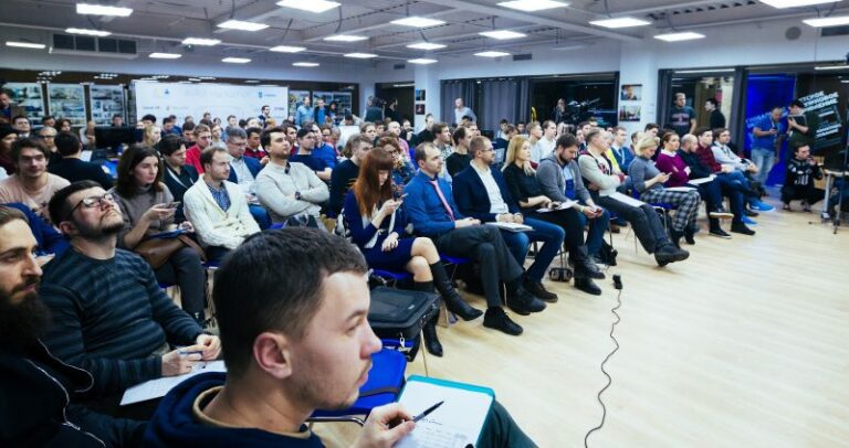 В Москве прошёл AVRA Hackathon с главным призом 1,5 миллиона рублей