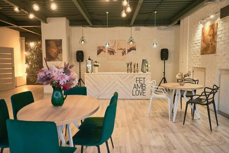 Основатель ВР-студии для взрослых «VRАЮ» приглашает на техновечеринку в Москве