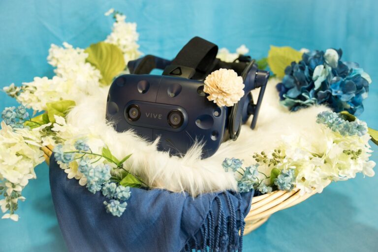 Vive Pro уже поступают к разработчикам