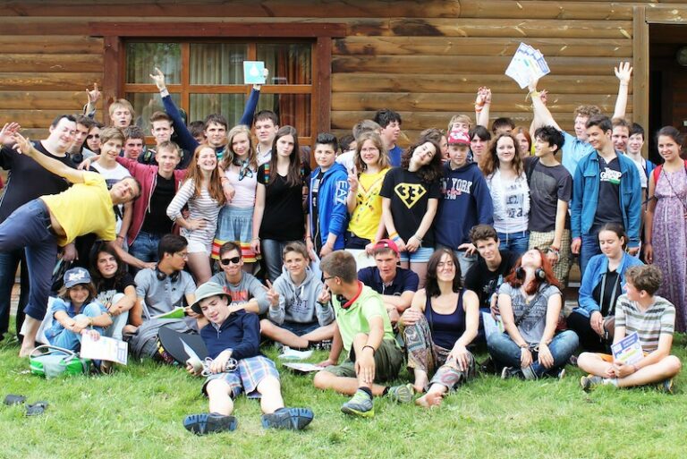 Проект по IT-образованию GoTo откроет в Москве серию городских и выездных школ для старшеклассников