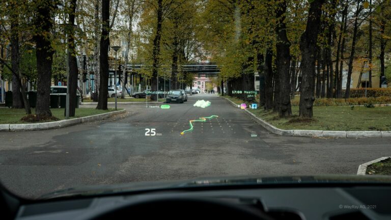 WayRay и Британка приглашают на бесплатный курс по дизайну ДР-интерфейсов для транспорта