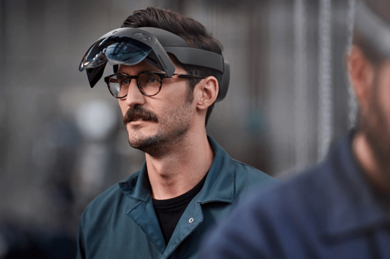 Microsoft начала прямые открытые продажи HoloLens 2