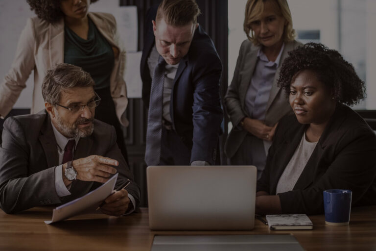 Американский психолог с помощью ВР отучивает людей от расовой и половой дискриминации