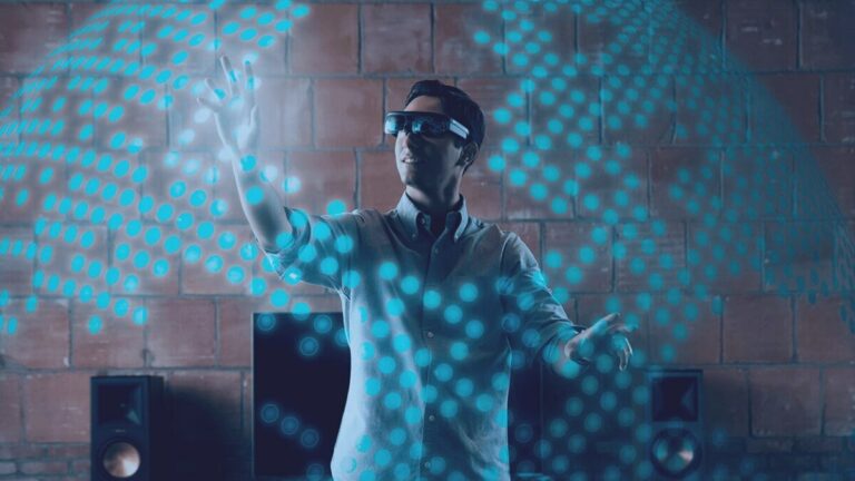 30 моделей очков работают на платформах Qualcomm. Очки на XR2 выйдут во второй половине 2020 года