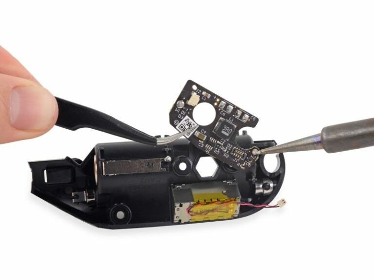 Галерея: разборка Oculus Touch