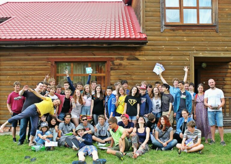 Объявляется набор в школу программирования и робототехники GoTо