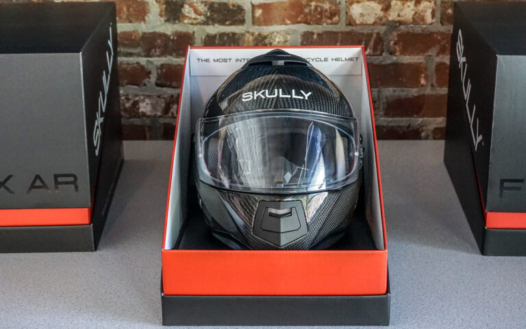 В мотошлеме Skully будет дисплей и ASIC от Kopin