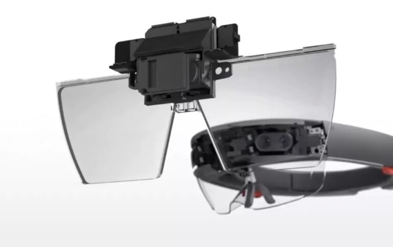 Microsoft может оборудовать HoloLens дисплеями собственной разработки