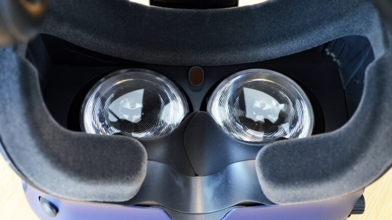 HTC изучает неполадки у новых Vive и Vive Pro, а SteamVR улучшит их звук