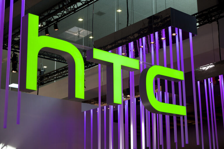 Слух: HTC продаст смартфонный бизнес Google и сосредоточится на Vive