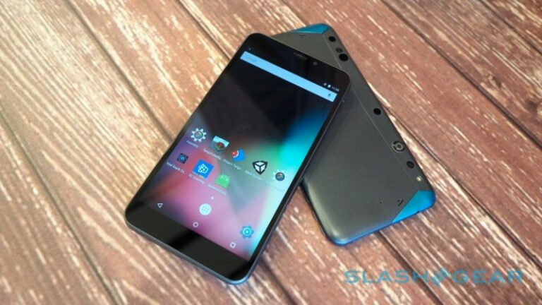 Intel начала предпродажи RealSense Smartphone Developer Kit