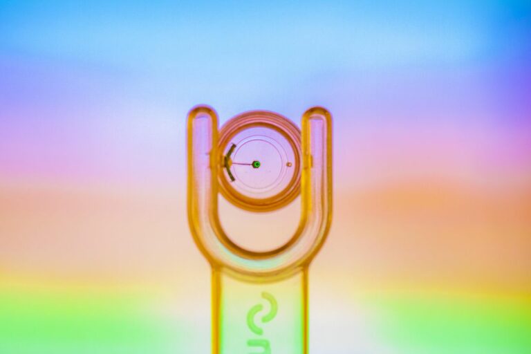 Mojo Vision показала контактную смарт-линзу и поделилась планами на дополненную реальность