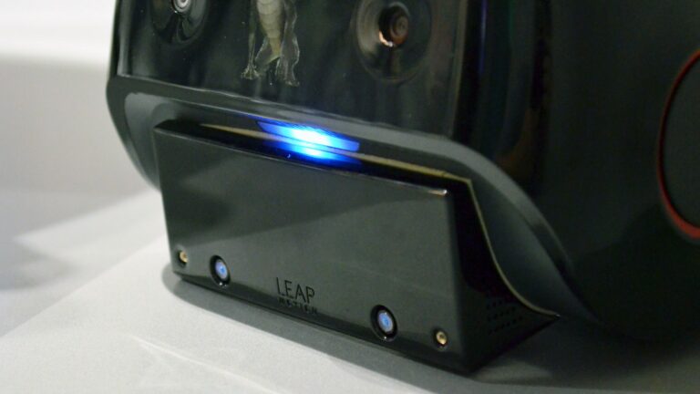 Leap Motion подготовила новый модуль трекинга рук для Qualcomm Snapdragon 835 VRDK