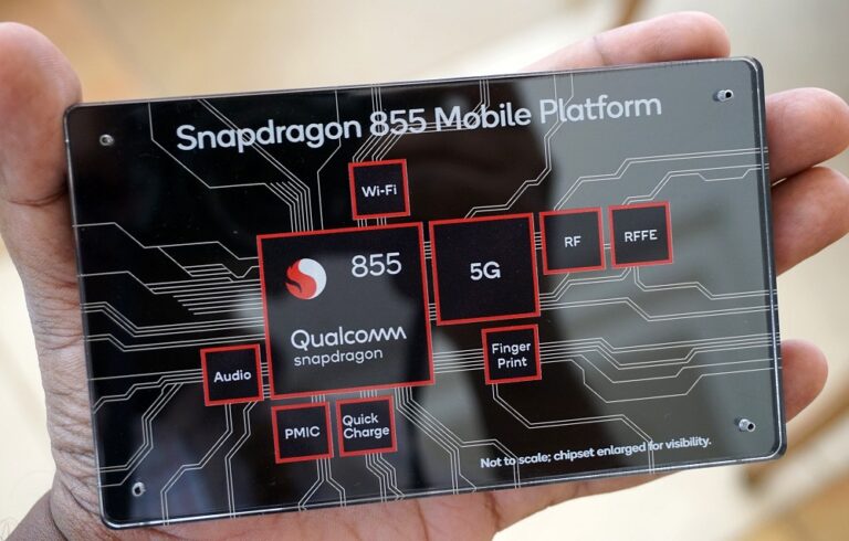 Qualcomm будет сертифицировать 5G-смартфоны как платформы для очков 