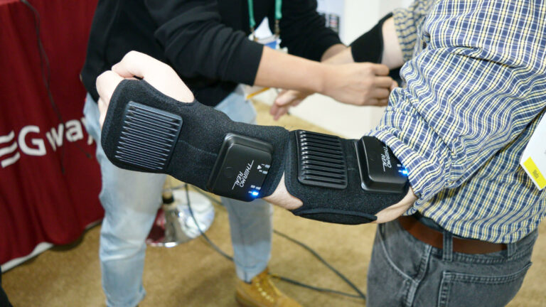 TEGway выпустит перчатки с передачей тепла и холода в марте