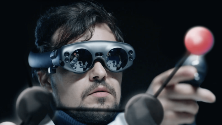 SoftServe создала платформу для прототипирования лекарств с ИИ и дополненной реальностью