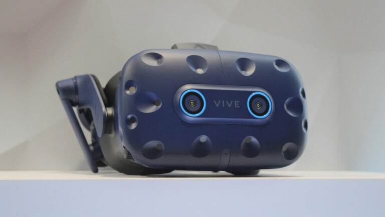HTC готовит корпоративные Vive Pro Eye Office и Vive Pro Eye Office Arena Bundle