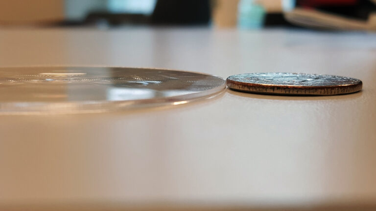 Новые линзы Wearality сделают очки виртуальной реальности меньше