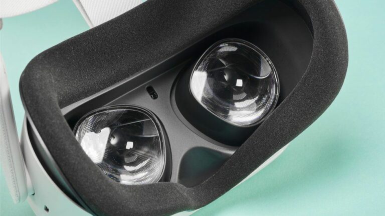 Oculus бесплатно меняет опасные лицевые накладки на миллионах Quest 2