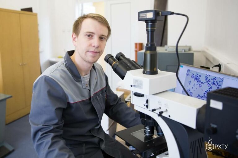 РХТУ создал стекло с высоким коэффициентом преломления для очков дополненной реальности