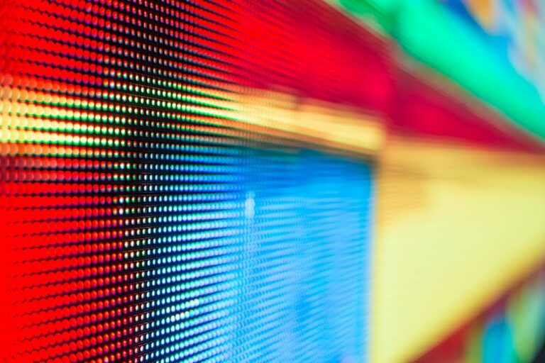 Разработчик microLED-дисплеев MICLEDI поможет Kura сделать впечатляющие очки дополненной реальности