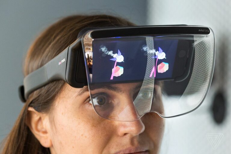 Apple купила стартап Mira, который делал очки дополненной реальности для iPhone