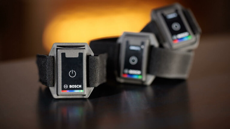 Bosch Sensortec укрепилась на рынке датчиков для очков и трекеров с помощью платформы Smart Connected Sensors