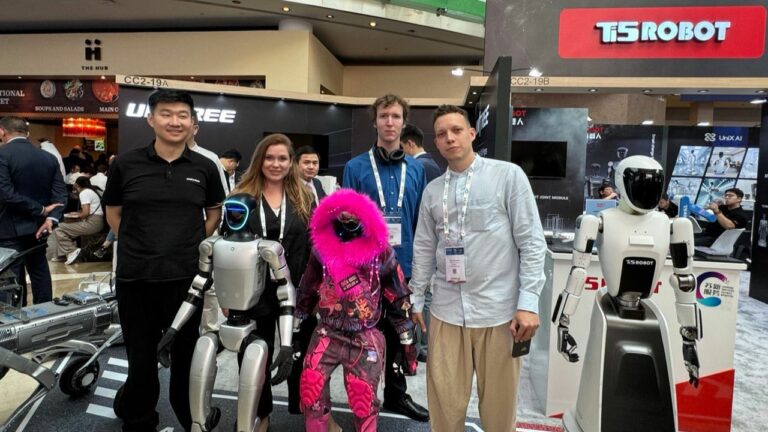 Российская компания анонсировала систему дистанционного управления гуманоидными роботами через иммерсивные интерфейсы