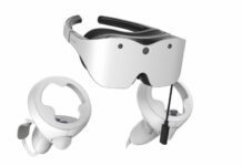 ВР-очки Xrostella VR1 весят меньше 200 граммов со встроенной навигационной системой