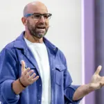 Эндрю Босворт объяснил, почему Meta* начала называть виртуальную реальность смешанной