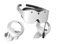 ВР-очки Xrostella VR1 весят меньше 200 граммов со встроенной навигационной системой