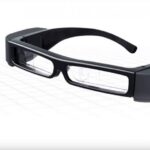 В очках Epson Moverio BT-30C нет камеры, но есть USB-C