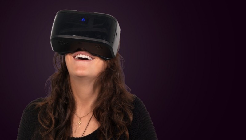 Auravisor-wearing-1-1021x580