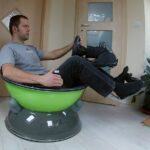 Подвижное кресло для виртуальной реальности Yaw получило нужную сумму на Kickstarter