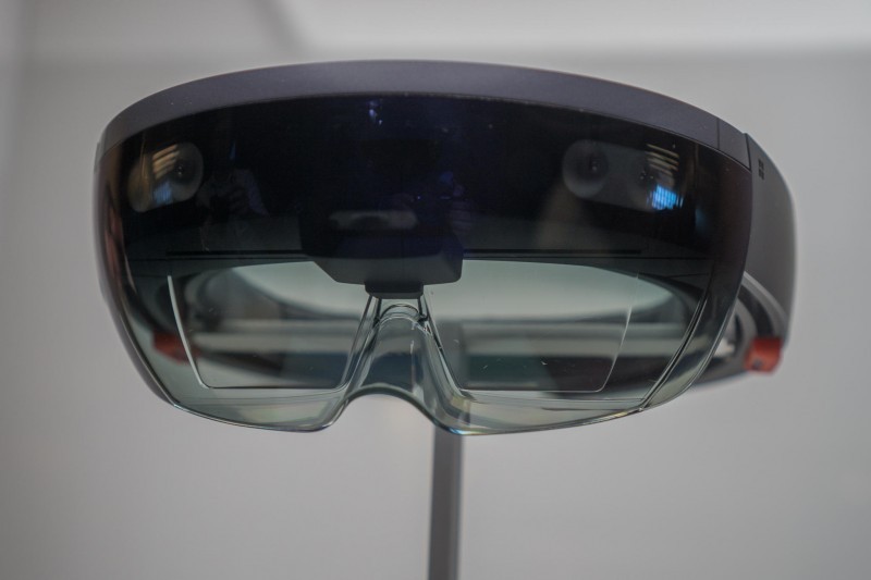 microsoft-hololens-4