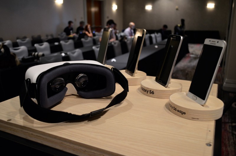 samsung-gear-vr-consumer-version-4