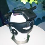 HTC показала собственный беспроводной адаптер для Vive и Vive Pro