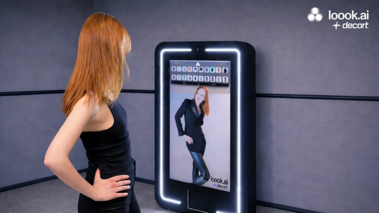 Интерактивные зеркала LOOOK.AI научились генерировать цифровую одежду из брендовых каталогов