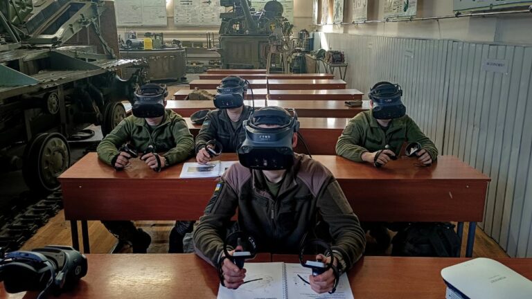 Вслед за украинскими пилотами Varjo поможет тренировать танкистов