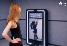 Интерактивные зеркала LOOOK.AI научились генерировать цифровую одежду из брендовых каталогов